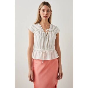 Rails Savi Top